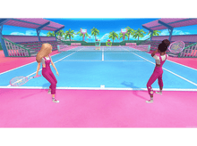 Charger l&#39;image dans la galerie, Deux poupées Barbie jouent au tennis sur un court rose. Palmiers et gradins en arrière-plan.

