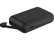 Une batterie externe Belkin noire avec un câble USB-C. Elle a 20W et trois voyants LED.
