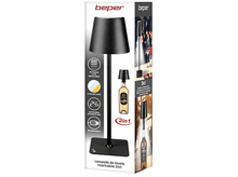 Charger l&#39;image dans la galerie, Boîte d&#39;une lampe 2-en-1. Montre la lampe à côté d&#39;une bouteille de vin. La boîte affiche la marque &#39;beper&#39;.
