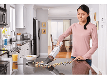 Charger l'image dans la galerie, BLACK+DECKER Aspirateur de table avec accessoires (HLVC315B11-QW)
