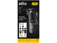 Charger l&#39;image dans la galerie, Tondeuse Braun All-in-One Série 5 avec accessoires. Texte : Coiffage illimité de la tête aux pieds. Fond blanc.

