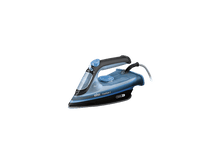 Charger l&#39;image dans la galerie, Un fer à repasser Braun Freestyle 3 bleu et noir, avec une poignée noire et un cordon blanc et gris, isolé sur noir.
