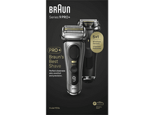 Charger l&#39;image dans la galerie, Emballage du rasoir Braun Series 9 Pro+ avec rasoir et socle de chargement, et détails du produit.
