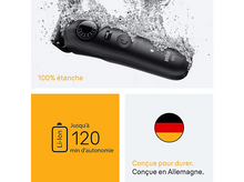 Charger l&#39;image dans la galerie, Rasoir noir avec éclaboussures d&#39;eau, texte : 100% étanche, icône de batterie et drapeau. Texte: 120 min autonomie, fabriqué en Allemagne.
