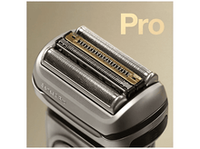 Charger l&#39;image dans la galerie, Tête de rasoir électrique avec lames et le mot Pro.
