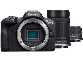 Appareil photo Canon EOS avec objectif, noir, sur fond blanc.