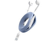 Écouteurs blancs et un support bleu avec un connecteur blanc. Fond blanc.