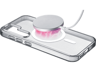 Coque de téléphone transparente avec un chargeur MagSafe attaché. L'énergie rose est affichée.