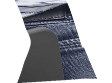 Charger l&#39;image dans la galerie, Une main mettant un téléphone dans une poche arrière. La personne porte un jean et une chemise rayée.
