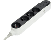 Multiprise blanche avec quatre prises, un dessus gris et un bouton marche/arrêt.