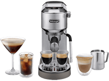 Charger l&#39;image dans la galerie, Une machine à café avec des boissons au café. Espresso, café glacé, cappuccino et une boisson au lait.
