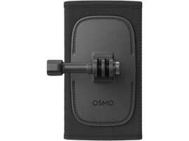 Support pectoral Osmo noir avec support caméra et logo, fond noir.