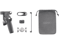 Un stabilisateur Osmo Mobile et des accessoires posés sur une surface noire. Inclut un sac, des câbles et un trépied.