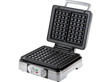 Charger l&#39;image dans la galerie, Un gaufrier ouvert, intérieur noir et extérieur argenté, prêt à l&#39;emploi.
