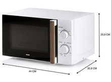 Charger l&#39;image dans la galerie, Micro-ondes blanc avec poignée en bois et panneau de commande. Dimensions indiquées par des flèches.
