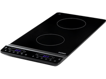 Charger l&#39;image dans la galerie, Une table de cuisson à induction noire à deux brûleurs avec des affichages numériques.
