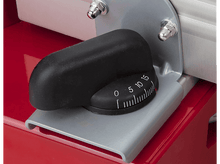 Charger l'image dans la galerie, Gros plan du bouton noir d'une trancheuse. Chiffres 0-15 visibles sur un cadran.
