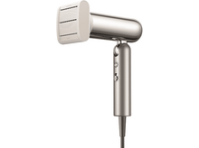 Charger l&#39;image dans la galerie, Sèche-cheveux argenté et beige avec buse rectangulaire et poignée avec commandes, sur fond blanc.
