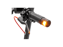 Charger l&#39;image dans la galerie, DUCATI Trottinette électrique MT Ducati Pro-I Evo Max Advanced Safety 10&quot; 2025
