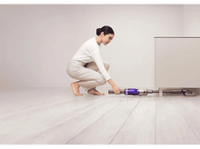 Charger l&#39;image dans la galerie, DYSON Aspirateur balai Omni-Glide (2023) Aspirateur balai 2 en 1 Nickel
