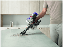 Charger l'image dans la galerie, DYSON Aspirateur balai V8 Absolute 2023 (476575-01) Aspirateur balai Argenté
