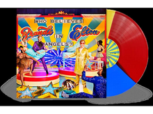 Charger l&#39;image dans la galerie, Pochette d&#39;album avec une scène colorée mettant en scène des artistes. Un disque vinyle est également présent.
