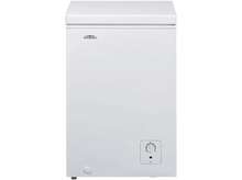 Charger l&#39;image dans la galerie, Congélateur coffre blanc avec un cadran de contrôle et le logo &#39;Everglades&#39;.
