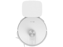 Charger l&#39;image dans la galerie, Un aspirateur robot rond blanc avec une station de charge blanche derrière. Vue de dessus.
