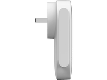 Charger l&#39;image dans la galerie, Prise électrique blanche avec prise, vue de côté, isolée.
