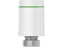 Charger l&#39;image dans la galerie, Thermostat intelligent blanc avec accent vert. Base métallique argentée. Isolé sur fond blanc.
