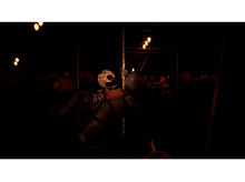 Charger l&#39;image dans la galerie, Une scène sombre avec des figurines animatroniques sur un manège.
