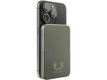 Charger l&#39;image dans la galerie, Un téléphone avec un étui vert attaché à une batterie externe sur fond blanc.
