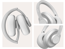 Charger l&#39;image dans la galerie, Trois vues d&#39;un casque blanc. Un plié, deux dépliés.
