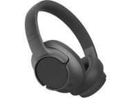 Une paire de casques circum-auriculaires. Ils sont noirs et sur un fond noir. Les casques sont inclinés.