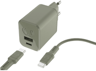 Chargeur mural vert olive avec deux ports USB. Un câble de chargement est connecté. Fond sombre.