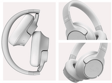 Charger l&#39;image dans la galerie, Un casque blanc avec les mots FUSE et CLAM.
