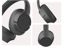 Charger l&#39;image dans la galerie, Gros plans de casques noirs. Trois vues différentes sont affichées.
