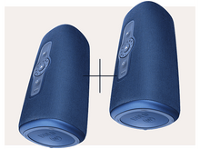 Charger l'image dans la galerie, Deux enceintes cylindriques bleues avec boutons de commande, symbole de croix au milieu.
