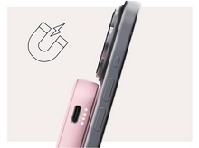 Charger l&#39;image dans la galerie, Une batterie externe rose fixée magnétiquement à un smartphone gris. Icône d&#39;aimant dessinée au-dessus.
