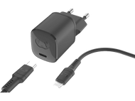 Chargeur Motorola avec un câble USB-C et un câble USB-C vers USB-C.