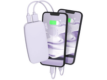 Charger l'image dans la galerie, Trois smartphones connectés à une batterie externe blanche avec des câbles de chargement, le tout sur fond blanc.
