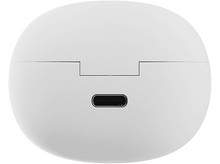 Charger l'image dans la galerie, Boîtier de charge blanc avec port USB-C en bas.
