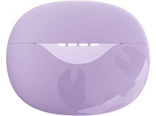 Charger l'image dans la galerie, Étui d'écouteurs lavande ouvert avec écouteurs à l'intérieur. L'étui est sur une surface blanche.
