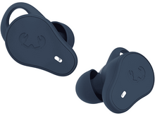 Charger l&#39;image dans la galerie, Écouteurs sans fil bleu foncé, vue en angle, sur fond blanc.
