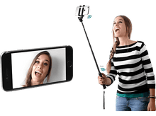 Charger l&#39;image dans la galerie, FRESH N REBEL Wireless Selfie Stick #2 Noir (5SS110BL)
