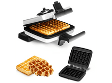 Charger l&#39;image dans la galerie, Gaufrier avec gaufres et gaufres à côté.
