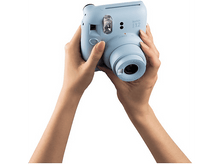 Charger l&#39;image dans la galerie, FUJIFILM Kit instax mini 12 Blue + Housse + 10 Papier photo (B13100-B)
