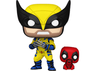 Figurines Funko Pop de Wolverine et Deadpool. Wolverine en costume jaune, Deadpool en rouge.