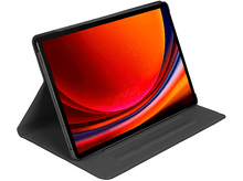 Charger l&#39;image dans la galerie, Tablette dans un étui noir, l&#39;écran affiche un motif abstrait orange et rouge.
