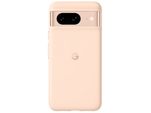 Charger l&#39;image dans la galerie, Un étui de téléphone couleur pêche pour un Pixel 7, montrant la barre de caméra et le logo Google.
